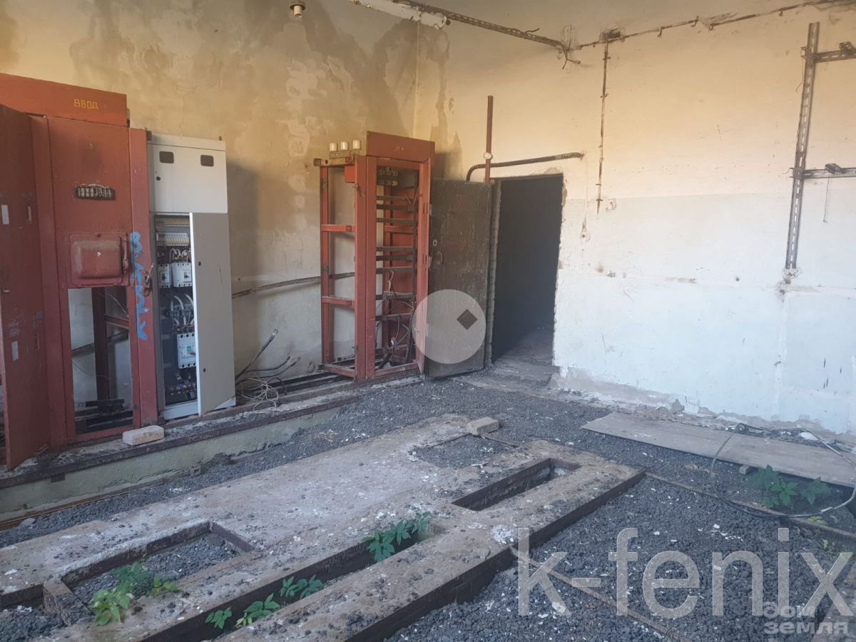 производственное помещение 489 метров, участок 108 сот